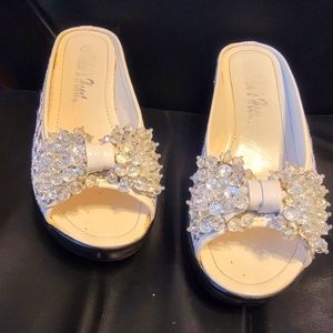 Ladies shoes
